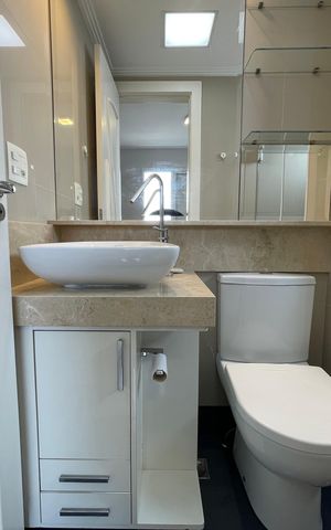 Apartamento à venda com 175m², 2 quartos e 2 vagas Apartamento à venda com 175m², 2 quartos e 2 vagasBanheiro 2