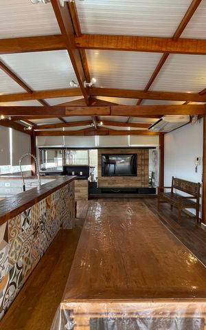 Apartamento à venda com 175m², 2 quartos e 2 vagas Apartamento à venda com 175m², 2 quartos e 2 vagasCobertura