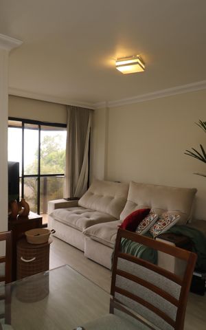 Apartamento à venda com 85m², 3 quartos e 1 vagaSala