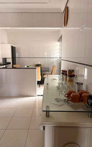 Casa à venda com 260m², 4 quartos e 4 vagas