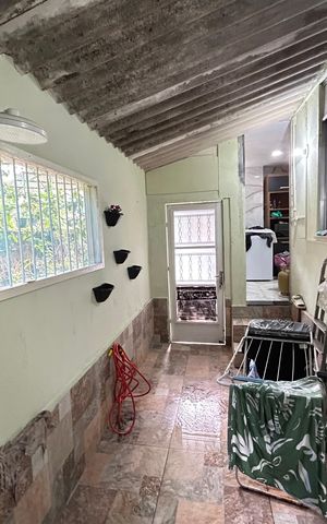 Apartamento à venda com 2m², 3 quartos e 1 vagaÁrea comum
