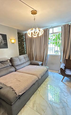 Apartamento à venda com 2m², 3 quartos e 1 vagaSala