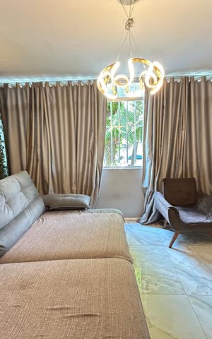 Apartamento à venda com 2m², 3 quartos e 1 vagaSala
