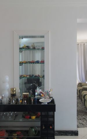 Casa à venda com 415m², 5 quartos e 4 vagasSala de Leitura
