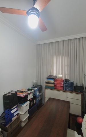 Casa à venda com 415m², 5 quartos e 4 vagasQuarto 2