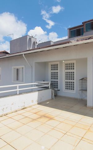 Casa à venda com 415m², 5 quartos e 4 vagasVaranda