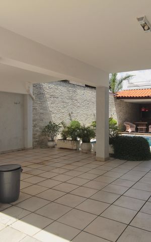 Casa à venda com 415m², 5 quartos e 4 vagasGaragem