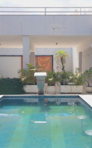 Casa à venda com 415m², 5 quartos e 4 vagasPiscina