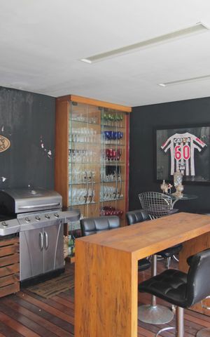 Casa à venda com 415m², 5 quartos e 4 vagasÁrea Gourmet