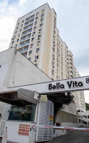 Apartamento para alugar com 64m², 3 quartos e 1 vaga Apartamento para alugar com 64m², 3 quartos e 1 vagaFachada