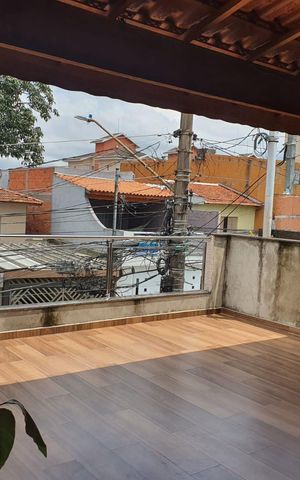Casa à venda com 156m², 3 quartos e 2 vagas Casa à venda com 156m², 3 quartos e 2 vagasOutros