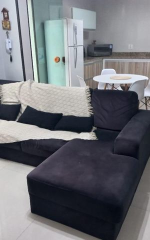Casa à venda com 156m², 3 quartos e 2 vagas Casa à venda com 156m², 3 quartos e 2 vagasSala