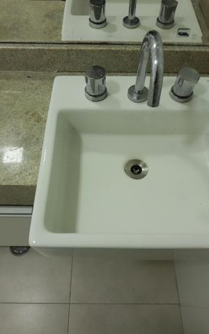 Apartamento para alugar com 94m², 3 quartos e 2 vagasQuarto 1 - Suíte Banheiro 