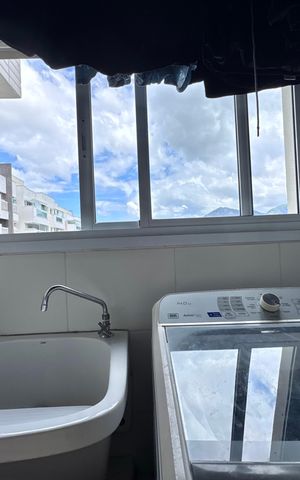 Apartamento para alugar com 84m², 2 quartos e 1 vagaCozinha e Área de Serviço
