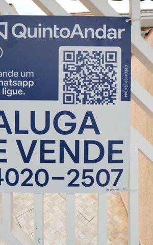 Casa à venda com 320m², 3 quartos e 2 vagasFachada