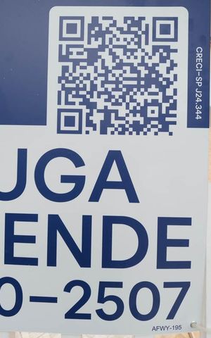 Casa à venda com 320m², 3 quartos e 2 vagasFachada