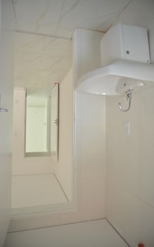 Casa à venda com 118m², 2 quartos e 2 vagasBanheiro da Suíte 2