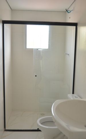 Casa à venda com 118m², 2 quartos e 2 vagasBanheiro da Suíte 2