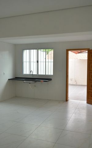 Casa à venda com 118m², 2 quartos e 2 vagasCozinha
