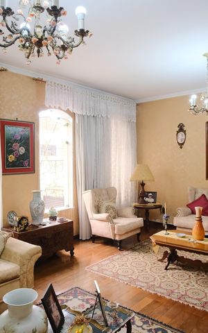 Casa à venda com 290m², 4 quartos e 4 vagasSala