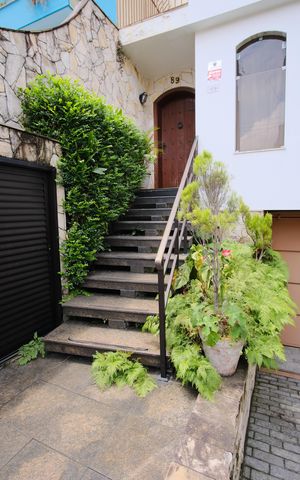 Casa à venda com 290m², 4 quartos e 4 vagasEntrada