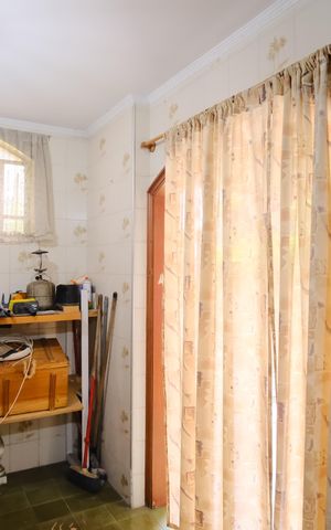 Casa à venda com 290m², 4 quartos e 4 vagasDeposito