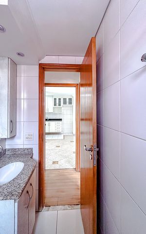 Apartamento à venda com 52m², 2 quartos e 2 vagasBanheiro