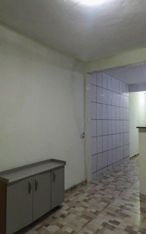 Casa para alugar com 65m², 2 quartos e sem vaga