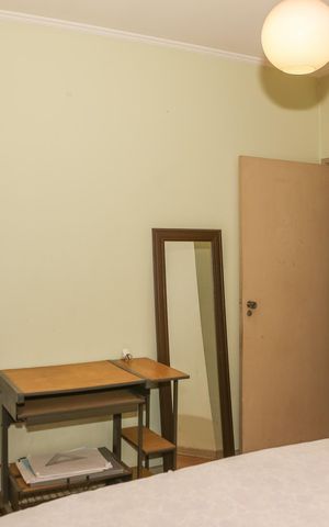 Casa à venda com 500m², 5 quartos e 2 vagas Casa à venda com 500m², 5 quartos e 2 vagasQuarto 3