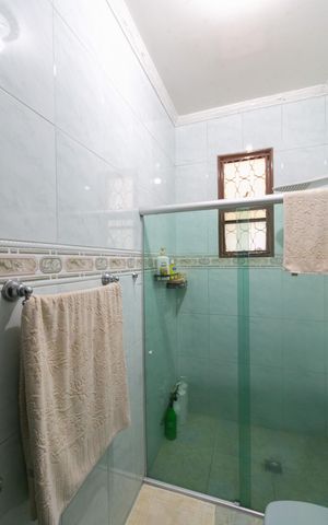 Casa à venda com 310m², 3 quartos e 10 vagas