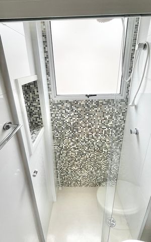 Apartamento à venda com 48m², 2 quartos e 1 vaga Apartamento à venda com 48m², 2 quartos e 1 vagaBanheiro