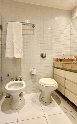 Apartamento para alugar com 187m², 4 quartos e 1 vagaBanheiro social