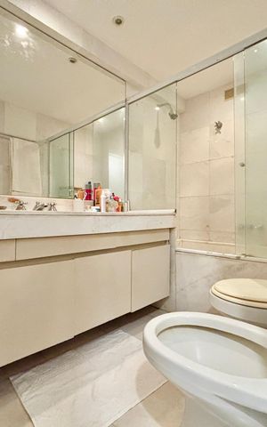 Apartamento para alugar com 187m², 4 quartos e 1 vagaSuíte