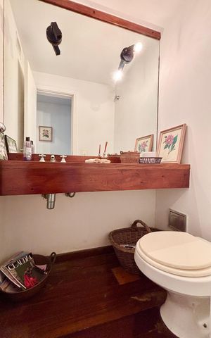 Apartamento para alugar com 187m², 4 quartos e 1 vagaLavabo