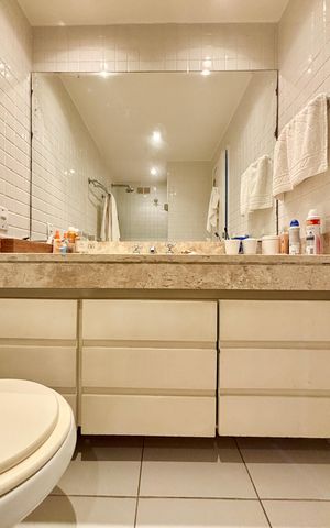 Apartamento para alugar com 187m², 4 quartos e 1 vagaBanheiro social
