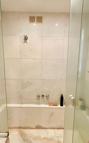 Apartamento para alugar com 187m², 4 quartos e 1 vagaSuíte