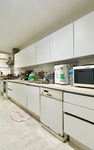 Apartamento para alugar com 187m², 4 quartos e 1 vagaCozinha