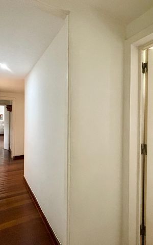 Apartamento para alugar com 187m², 4 quartos e 1 vagaCorredor