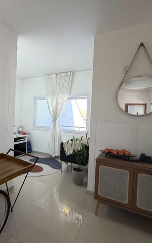 Casa à venda com 468m², 4 quartos e 7 vagas Casa à venda com 468m², 4 quartos e 7 vagasSala
