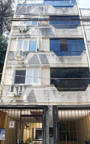 Apartamento à venda com 85m², 2 quartos e 1 vagaFachada