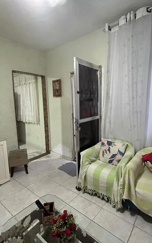 Casa à venda com 108m², 2 quartos e sem vagaSala