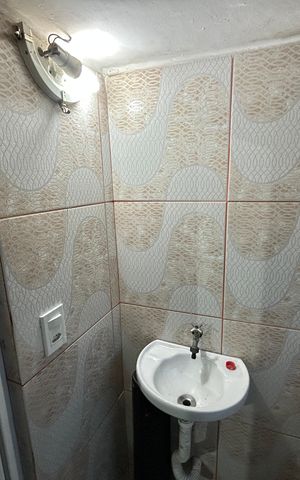Casa à venda com 108m², 2 quartos e sem vagaLavabo