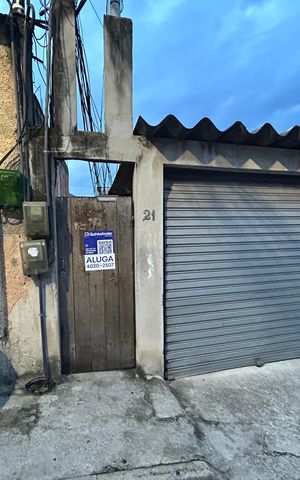 Casa à venda com 108m², 2 quartos e sem vagaFachada + plaquinha
