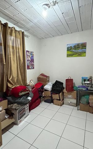 Casa à venda com 108m², 2 quartos e sem vagaQuarto 1