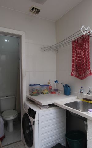 Casa de condomínio à venda com 110m², 3 quartos e sem vagaÁrea de serviço