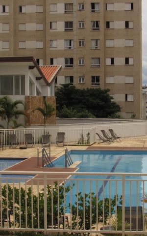 Apartamento para alugar com 65m², 3 quartos e 1 vagaÁrea comum - Piscina