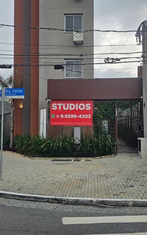 Studio à venda com 25m², 1 quarto e sem vaga Studio à venda com 25m², 1 quarto e sem vagaFachada