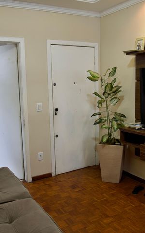 Apartamento à venda com 140m², 4 quartos e 1 vaga Apartamento à venda com 140m², 4 quartos e 1 vagaSala