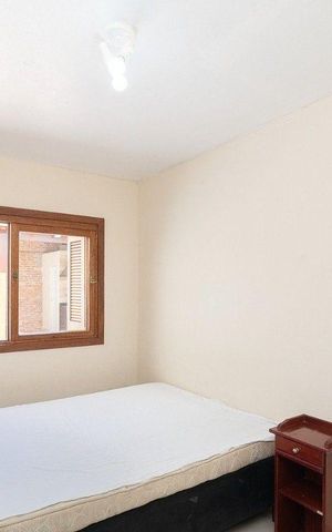 Casa à venda com 129m², 4 quartos e 1 vaga