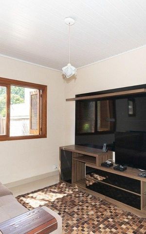 Casa à venda com 129m², 4 quartos e 1 vaga
